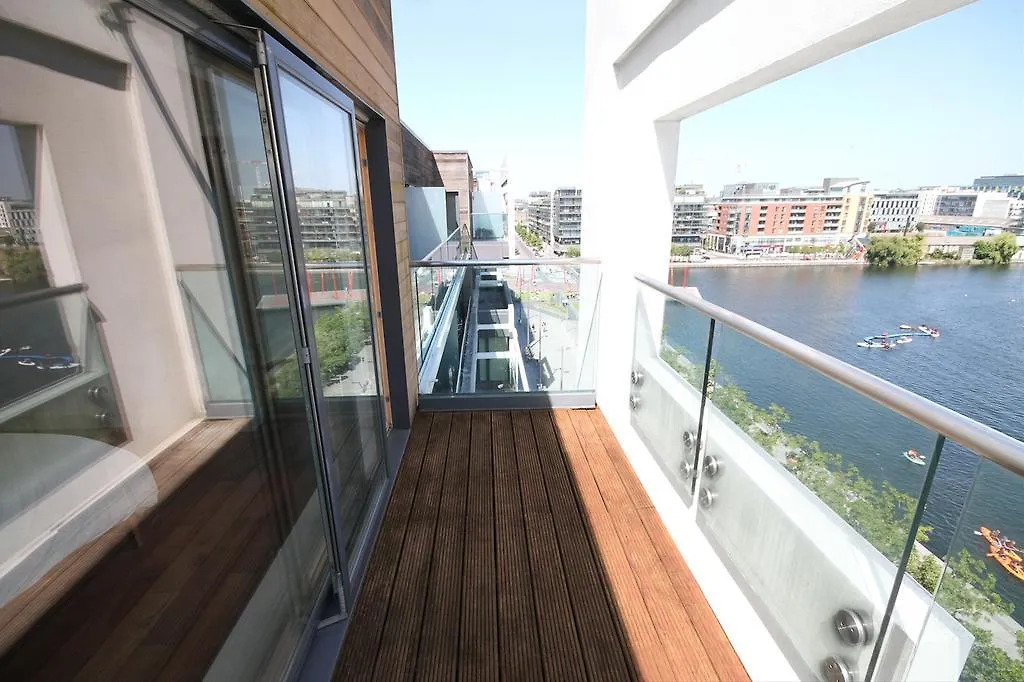 Magnificent Dublin Penthouse With Waterside Views Apartment